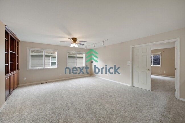 Building Photo - 4 Bed, 2.5 Bath | Spacious 2,460 Sq. Ft. Sammamish Home in a Top-Tier School District with Parks ...