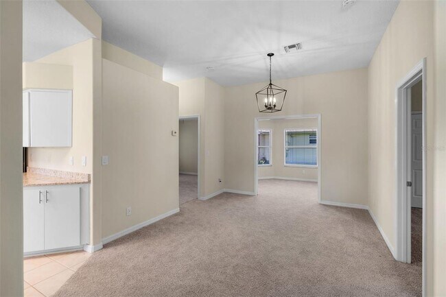Building Photo - 5622 King James Ave