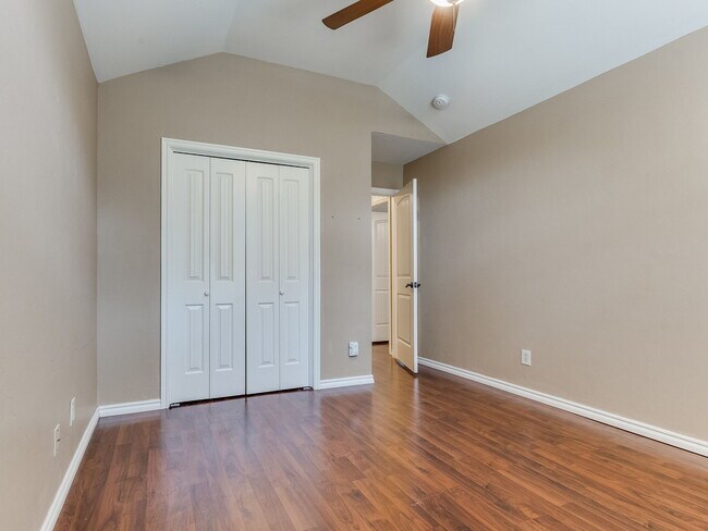 Building Photo - 17320 Sun River Ct