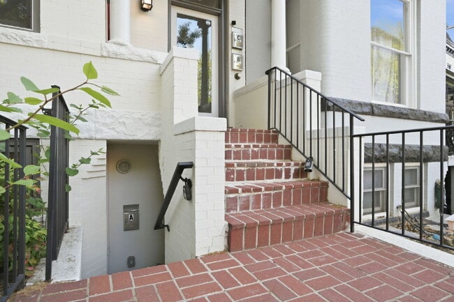 Building Photo - Boutique Condo Near Shaw Metro & Bloomingdale
