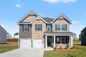 Building Photo - 318 Sandy Creek Dr