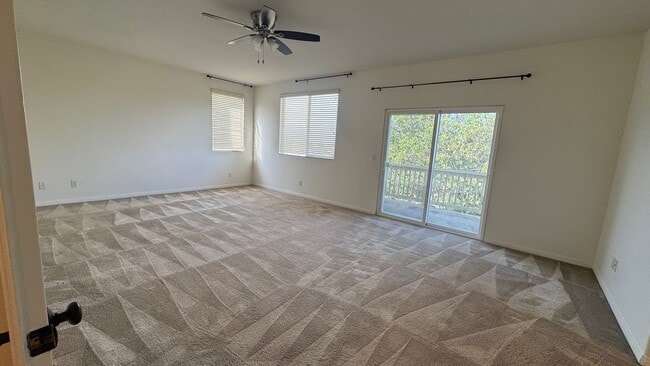 Building Photo - 6 bedroom 4.5 baths in Corona CA