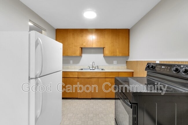 Building Photo - 5454 Creekside Ct