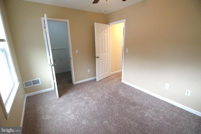 Building Photo - 475 Boyds Corner Rd