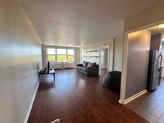 Building Photo - 1600 Hagys Ford Rd