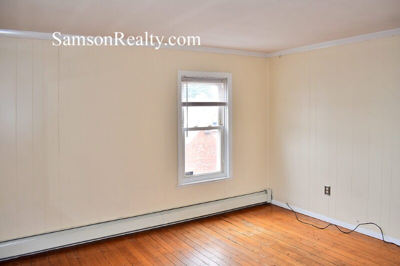 Building Photo - 275 Wickenden St