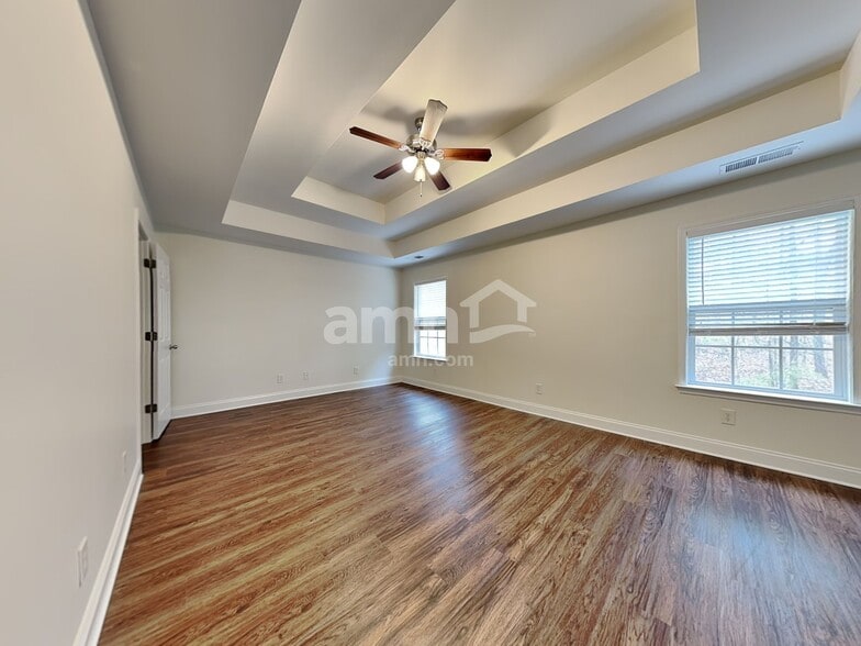 Building Photo - 2301 Payton Dr