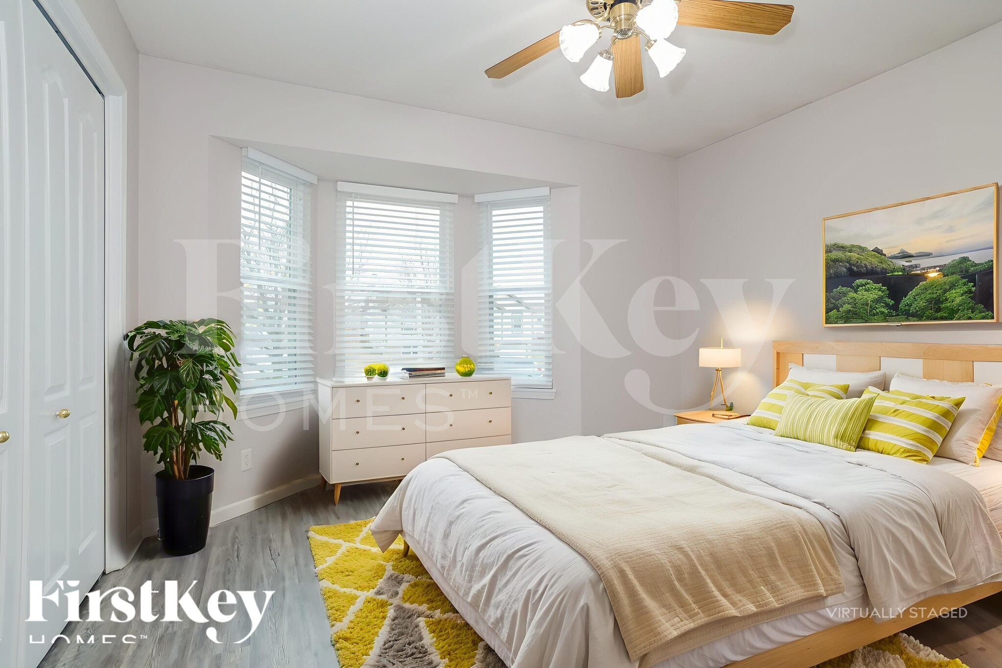 Building Photo - 11123 N Lewis Ave