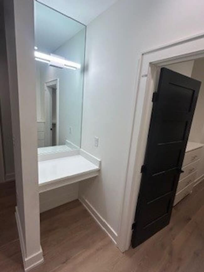 Building Photo - Stunning 3BE/3.5BA brownstone in the heart...