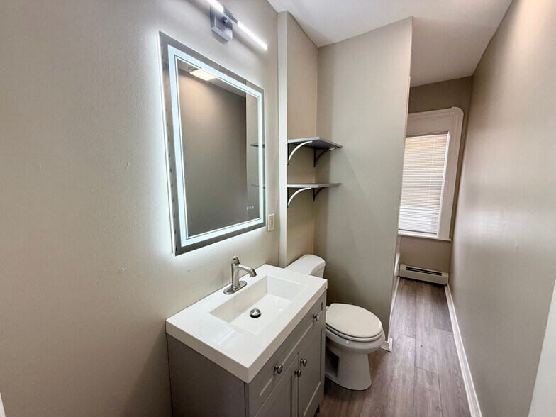 Building Photo - 43 Fruit Hill Ave