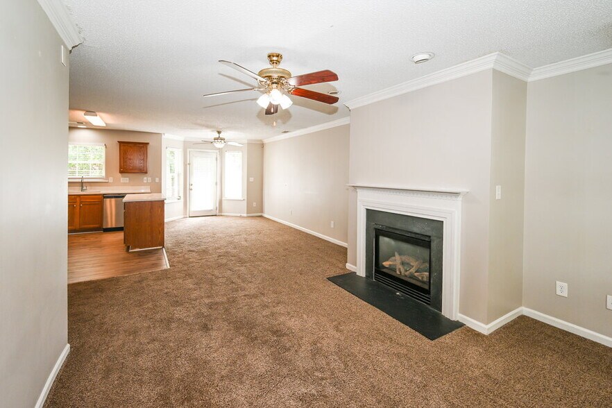 Building Photo - 5880 Mahogany Pl SW