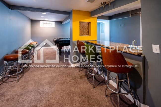 Building Photo - 2922 Hackberry St
