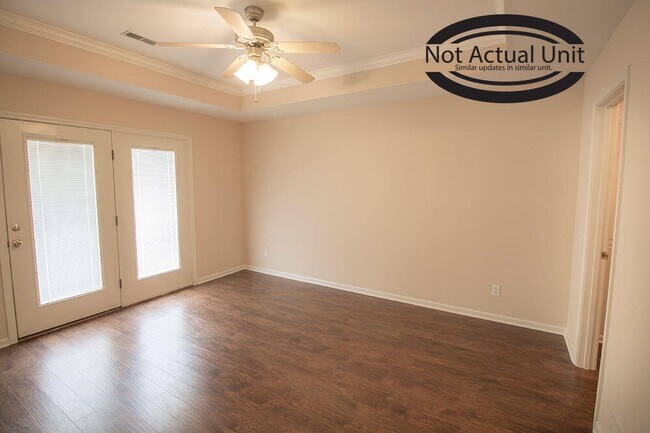 Building Photo - 1881 Harmony St