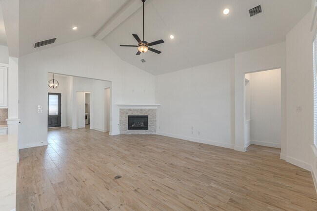 Building Photo - 9721 Roaring River Fls Ln