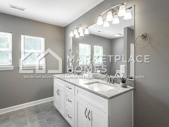 Building Photo - 1307 Vance Rd