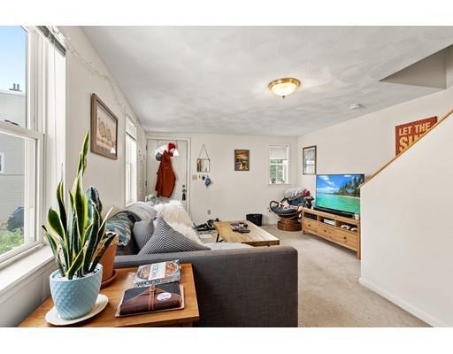 Building Photo - 18 Albion Pl