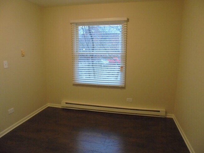 Building Photo - 1334 Cunat Ct