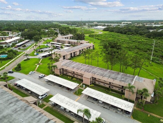 Building Photo - 204 Mary Dr