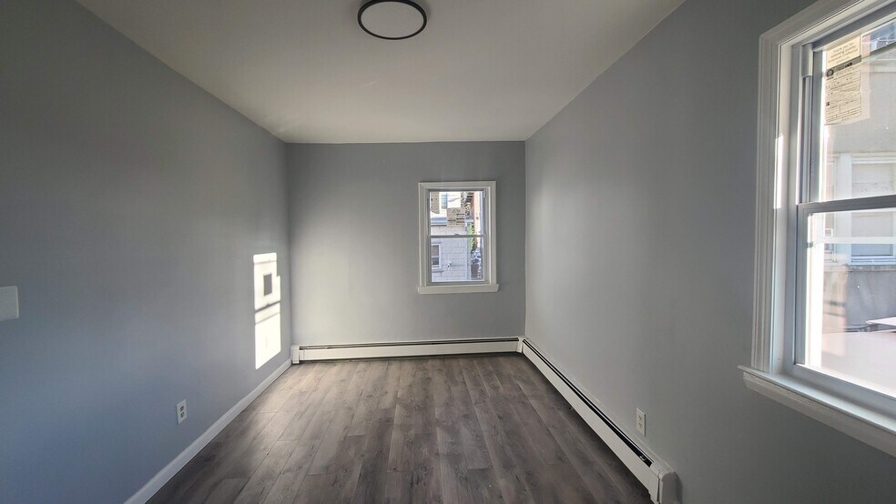 Building Photo - 6206 Newkirk Ave