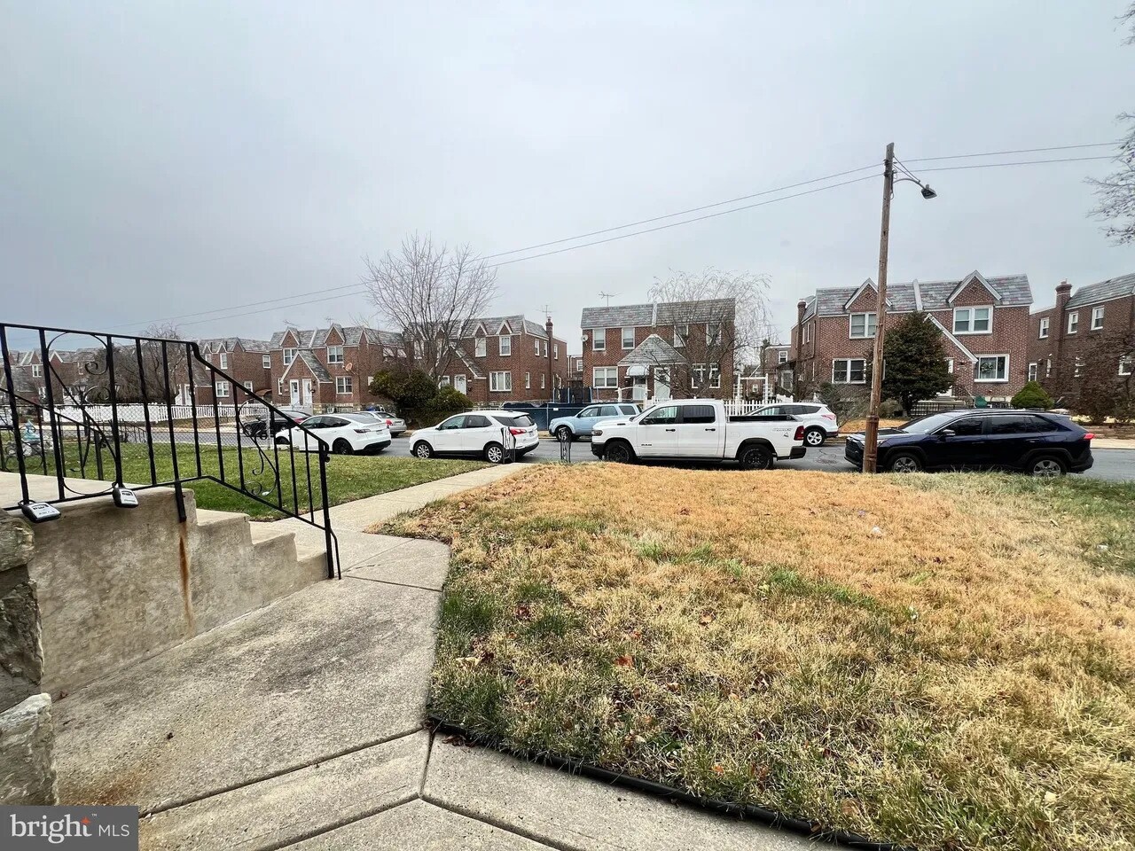 Building Photo - 1834 Benson St