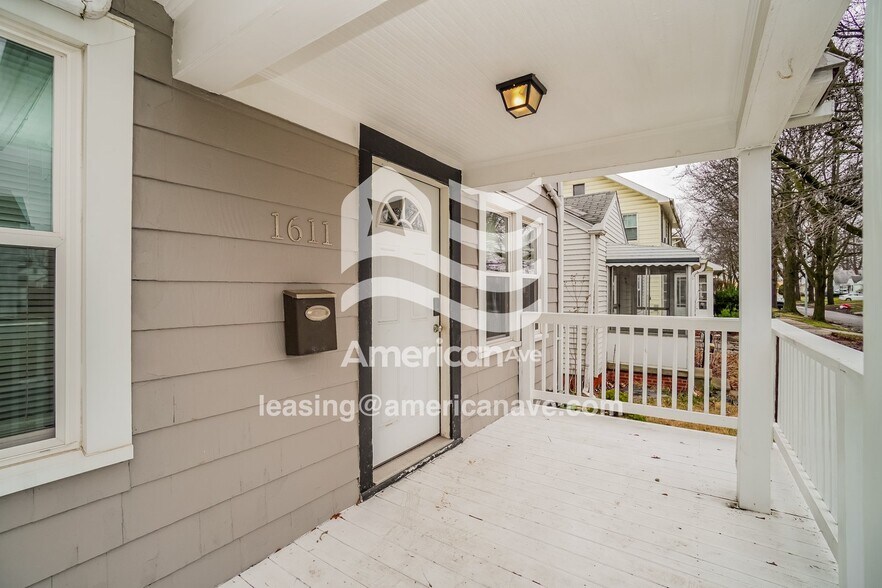 Building Photo - 1611 Hagley Rd