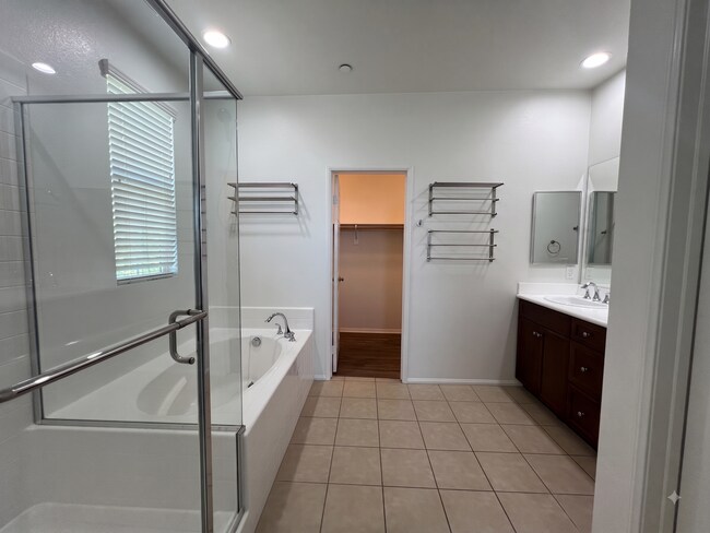 Building Photo - 115 Aliso Ridge Loop