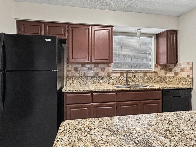 Building Photo - S276-Starcrest