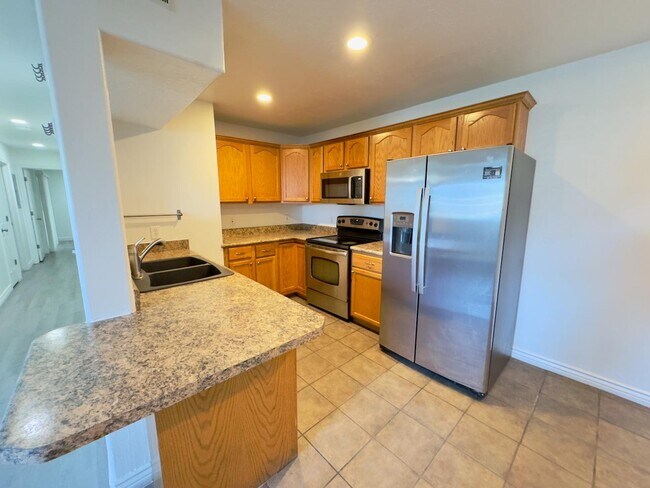 Building Photo - 125 S 1050 W