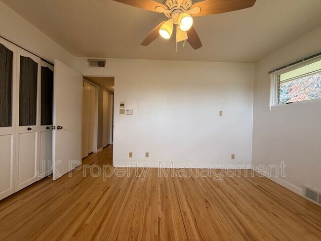 Building Photo - 1726 Alder Dr