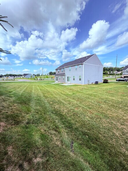Building Photo - 3383 Jackson Park Dr NW