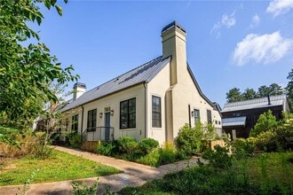 Building Photo - 377 Anders N