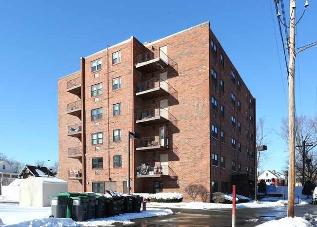 Building Photo - Conway Court