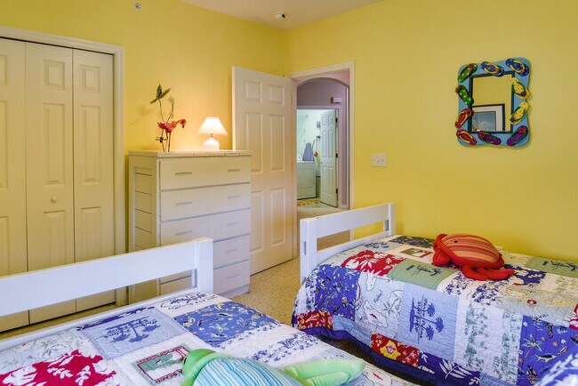 Building Photo - 400 Canopy Walk Ln