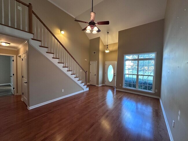 Building Photo - 2009 Dundee Way