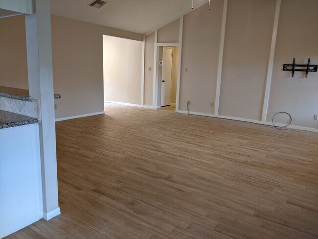 Building Photo - 2519 Buffalo Trail