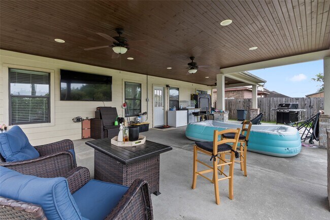 Building Photo - 13206 Blass Ct
