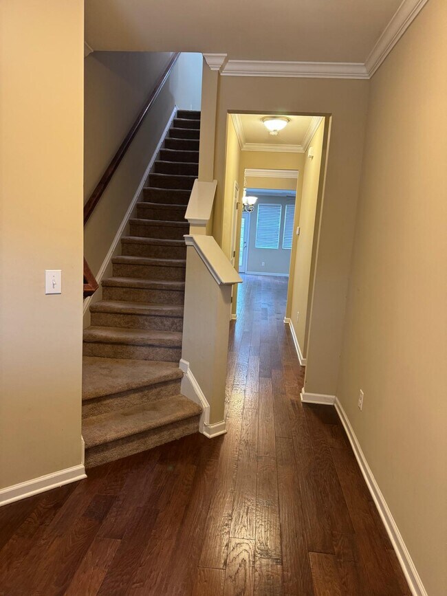 Building Photo - 538 Libson St