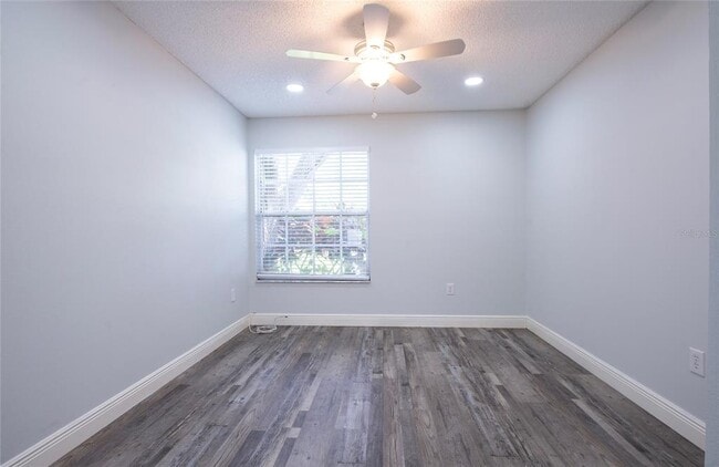 Building Photo - 2390 Bentley Dr