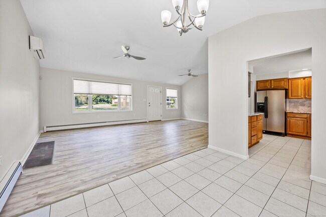 Building Photo - 159 E Johnson Ave