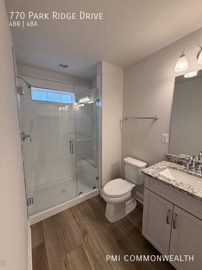 Building Photo - 770 Park Ridge Dr
