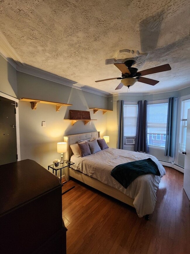 Building Photo - 2 Bedroom Condo Apartment in Jersey City NJ