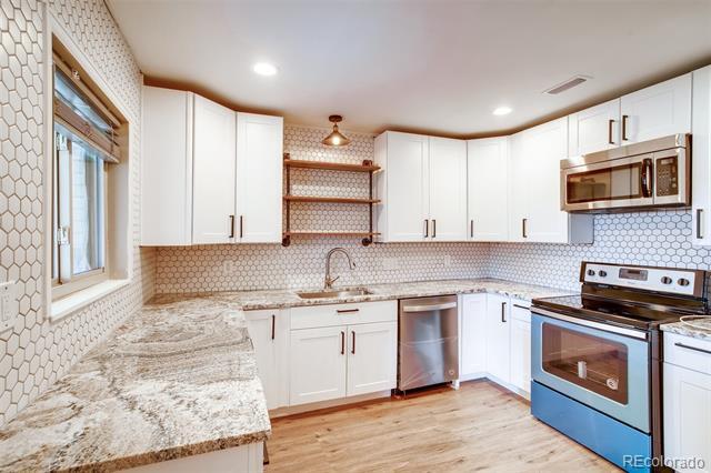 Building Photo - 1054 N Revere St