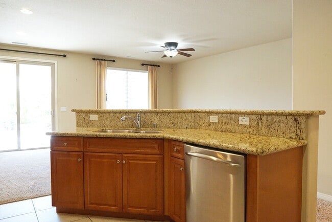 Building Photo - 40093 Corte Refugio