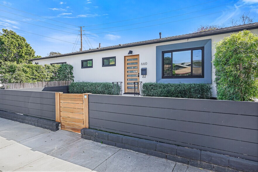 Building Photo - 654 Ozone St, Santa Monica, CA 90405