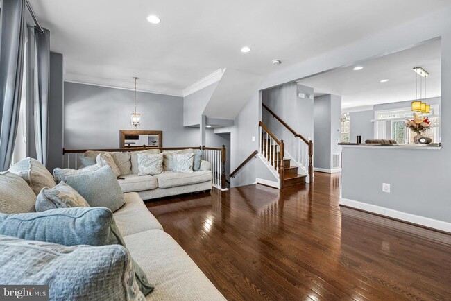 Building Photo - 16729 Shackleford Way