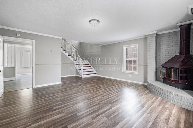 Building Photo - 42 Bonita Dr