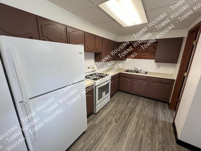 Building Photo - 340 Park Ave