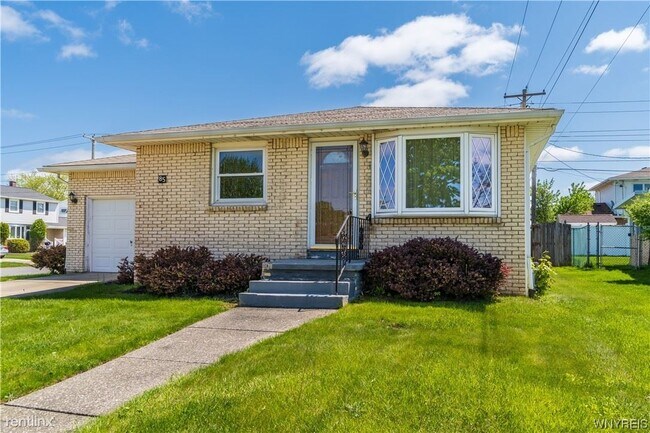 Building Photo - 3 br, 2 bath House - 85 Karen Lane