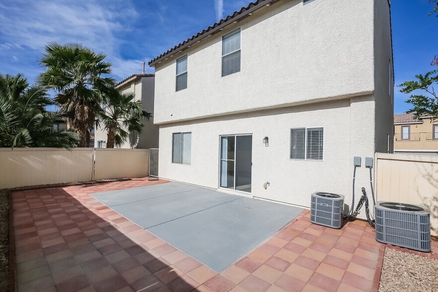 Building Photo - 7448 Bouquet Canyon St