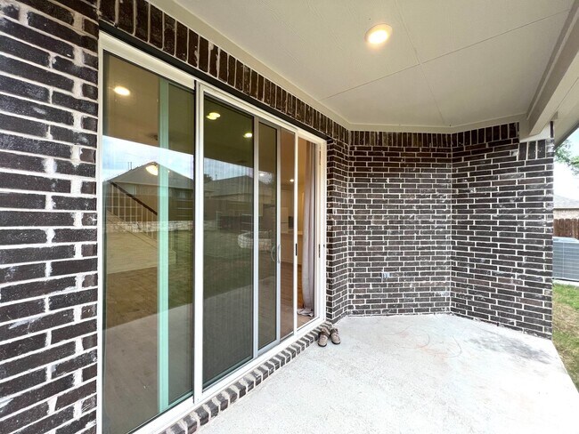 Building Photo - 2337 Bravo Pass